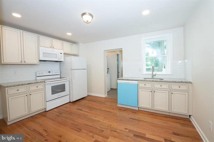 114 BROOKFIELD TER