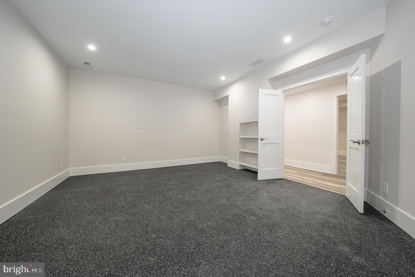651 MERION SQUARE RD