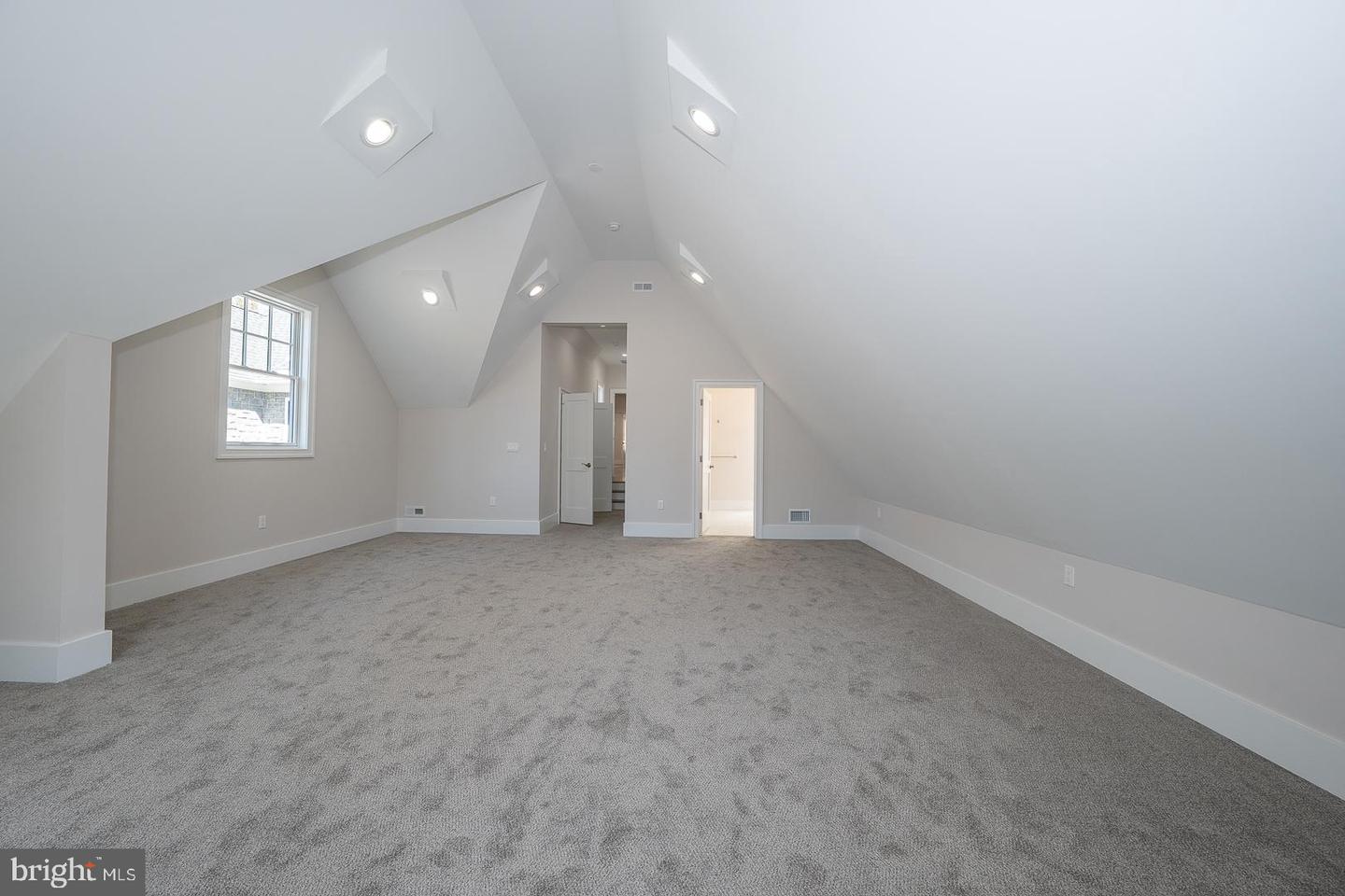 651 MERION SQUARE RD