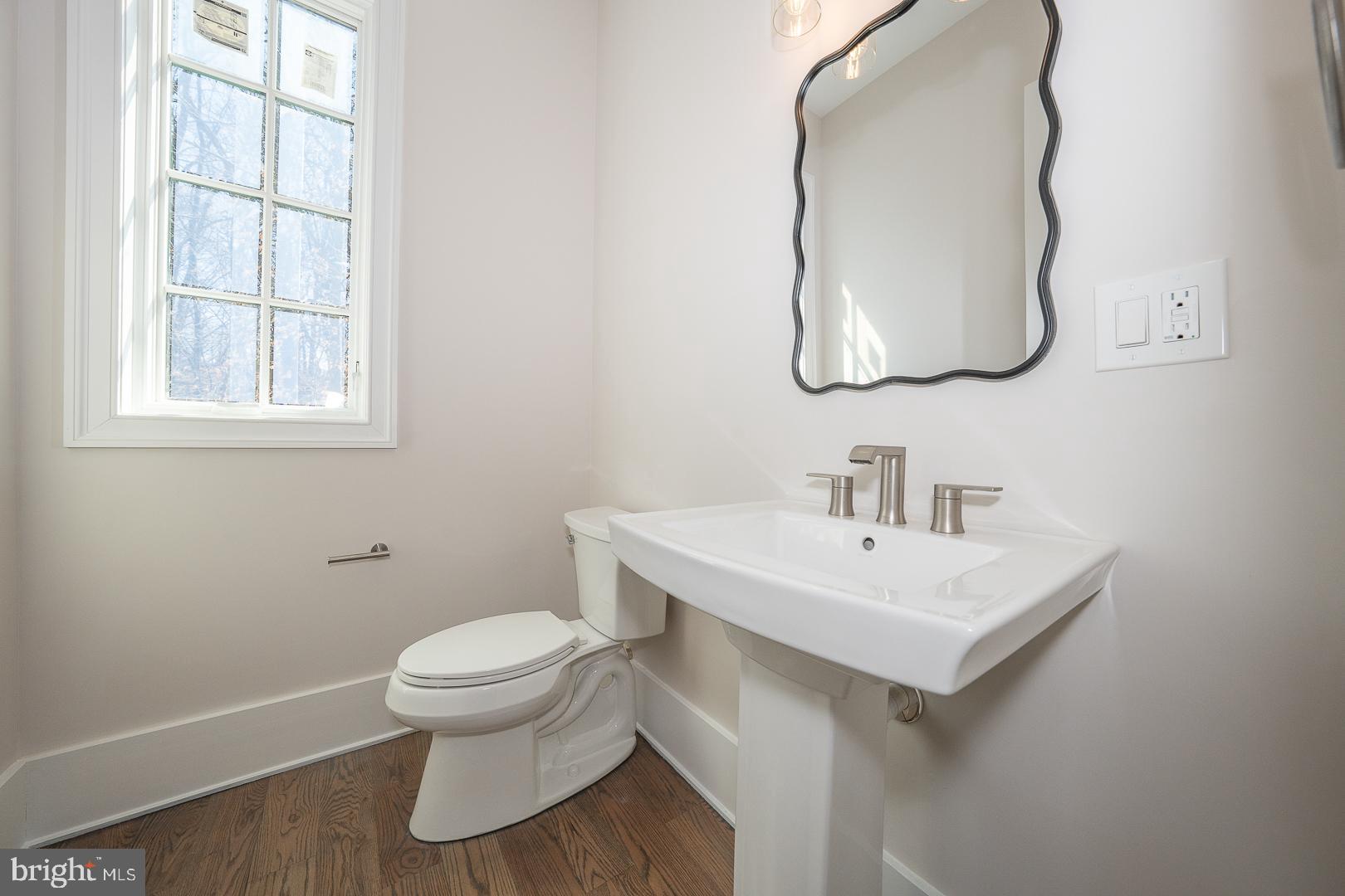 651 MERION SQUARE RD