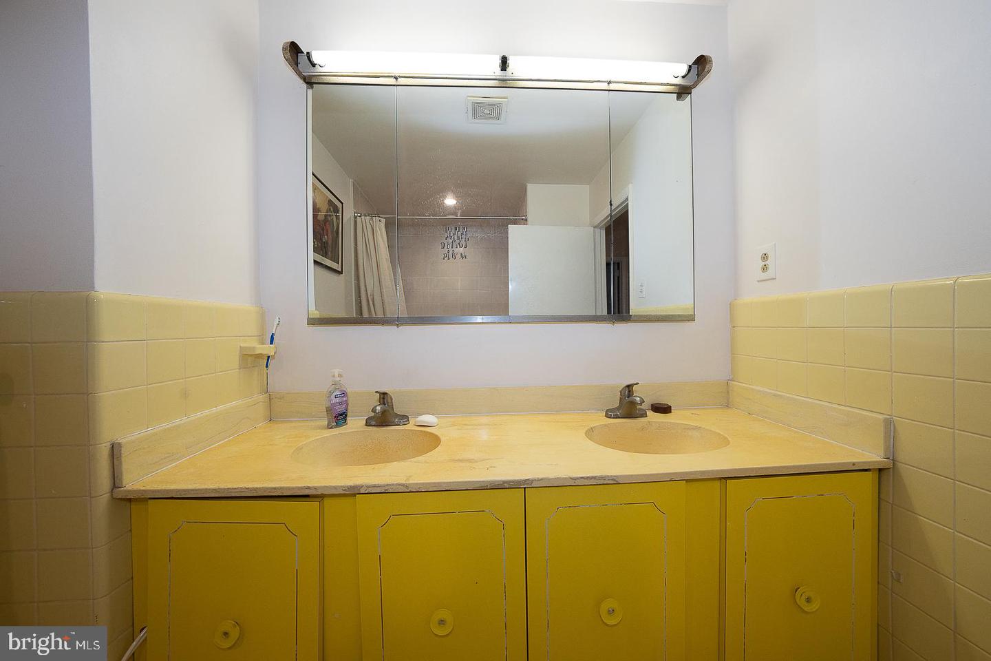 323 Hidden River Rd