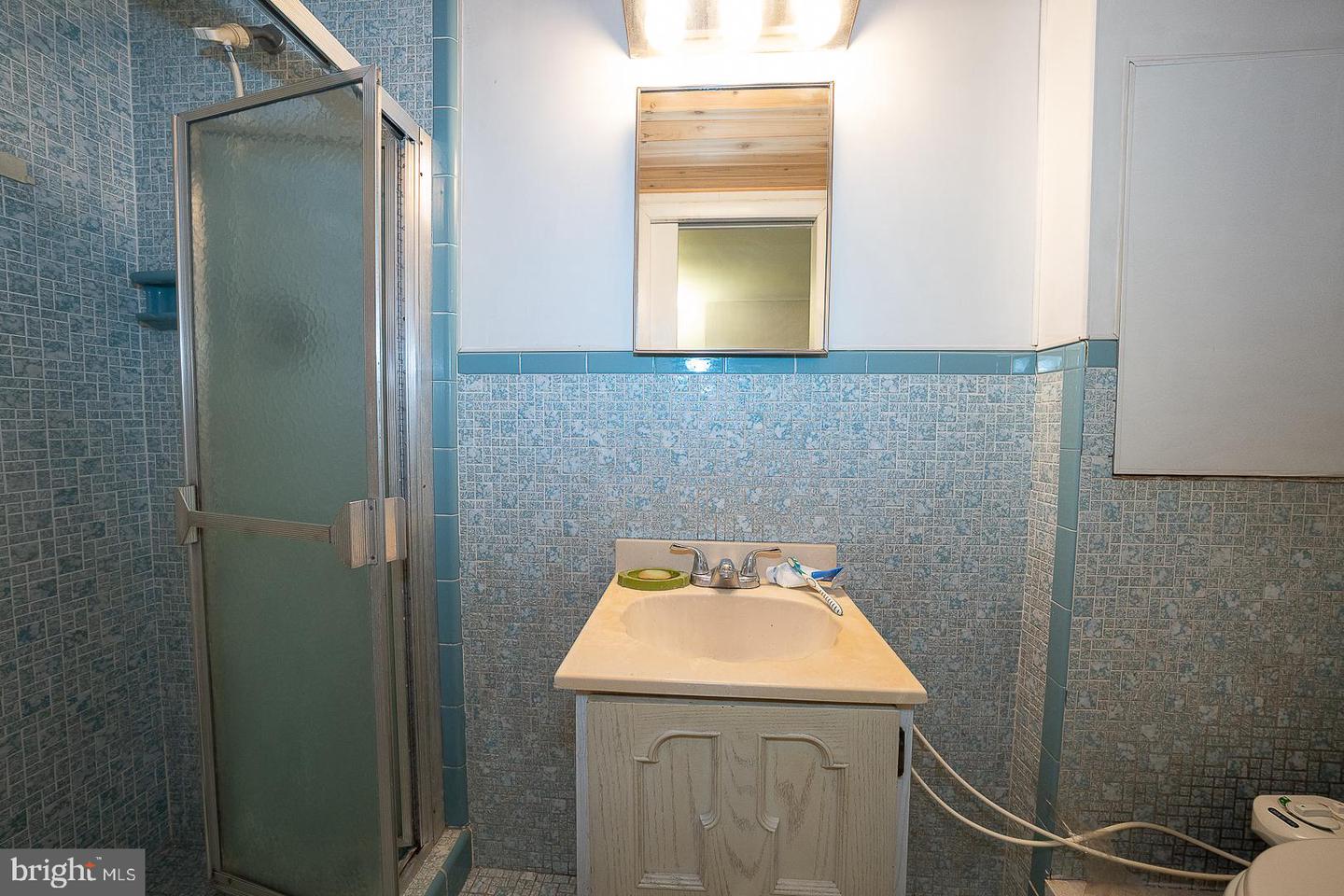 323 Hidden River Rd