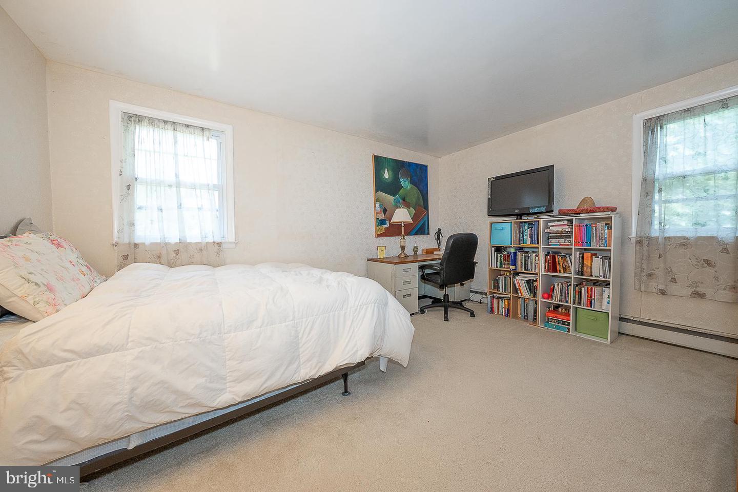 323 Hidden River Rd