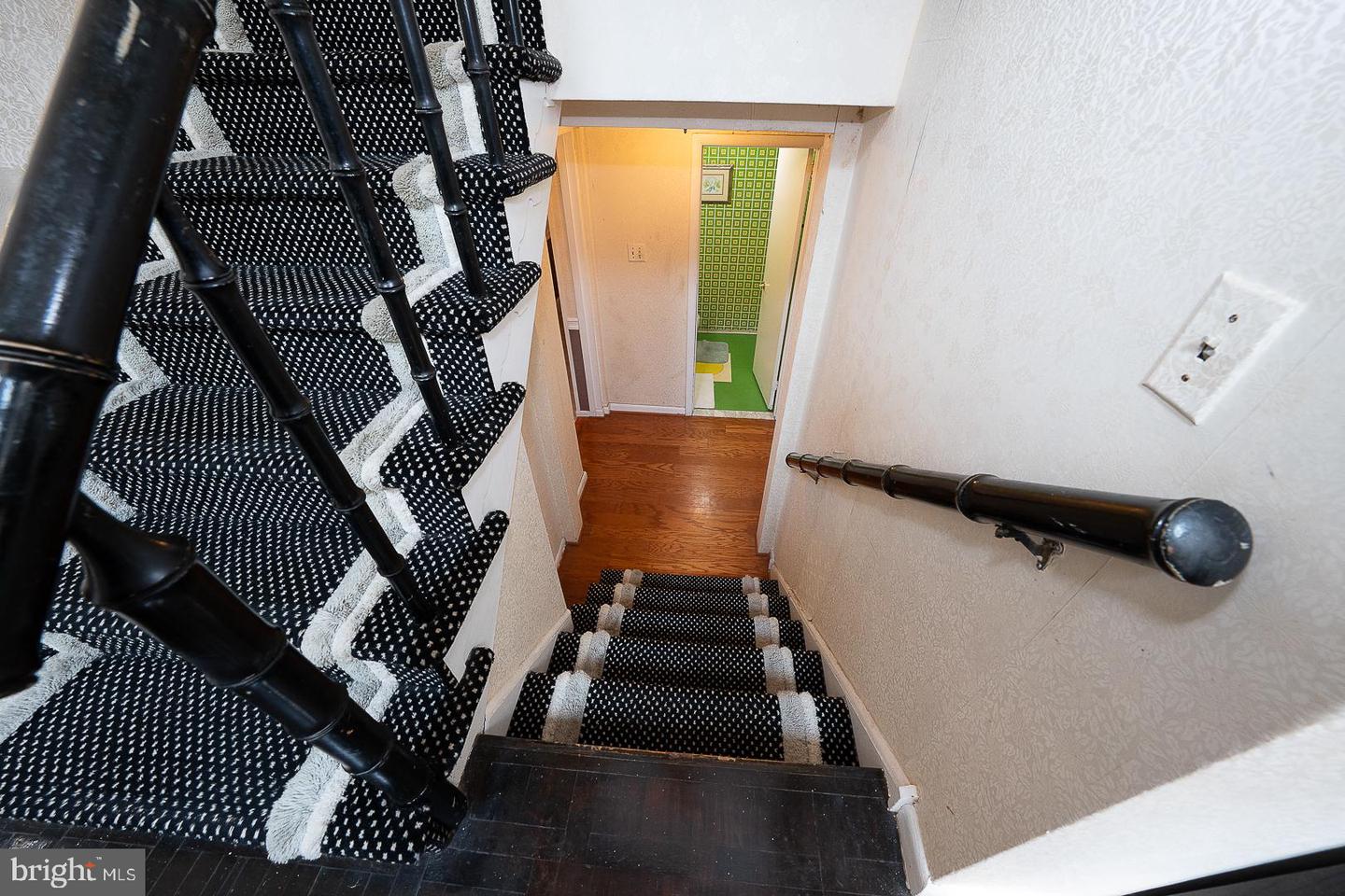 323 Hidden River Rd