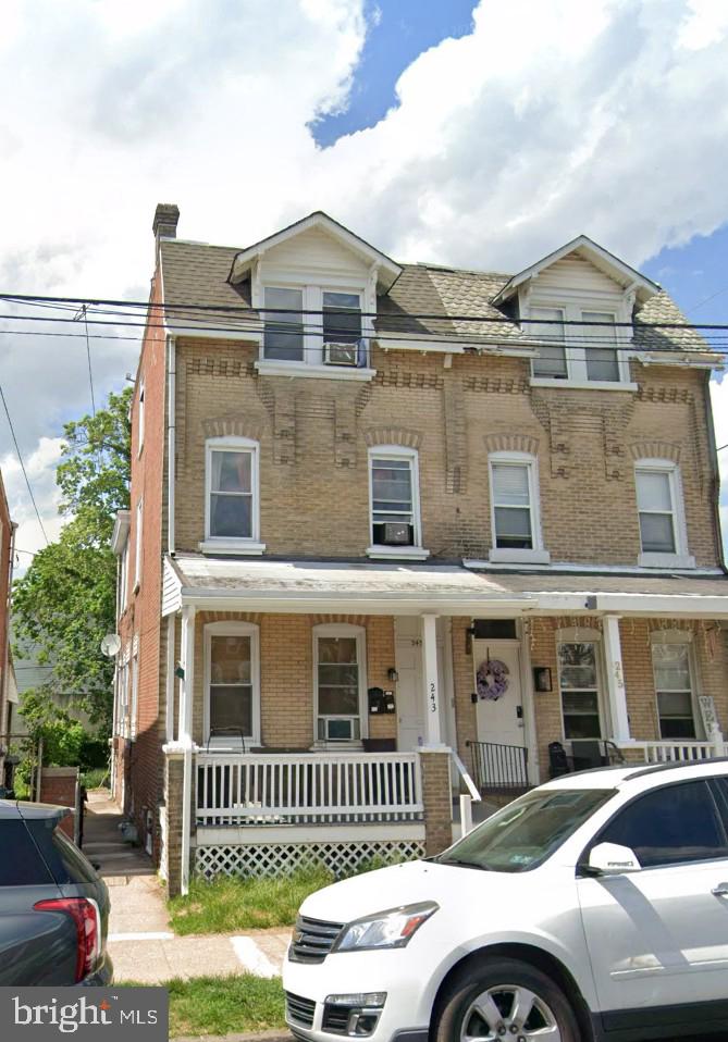 243 Buttonwood St