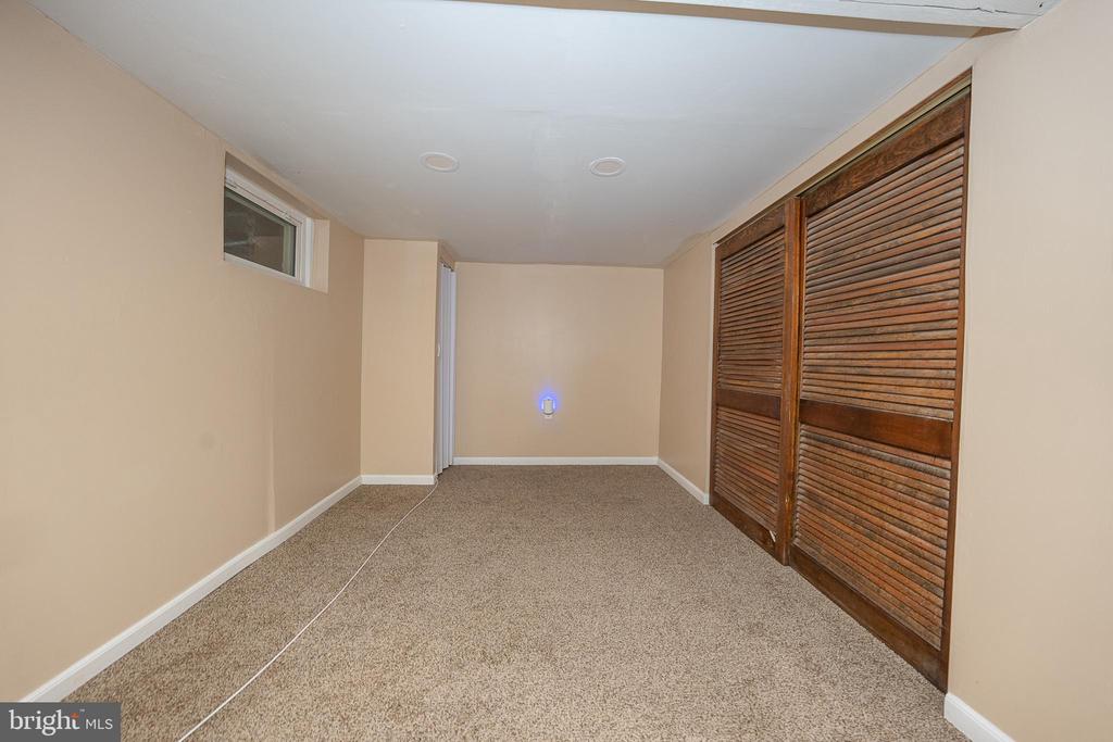 150 West Ave