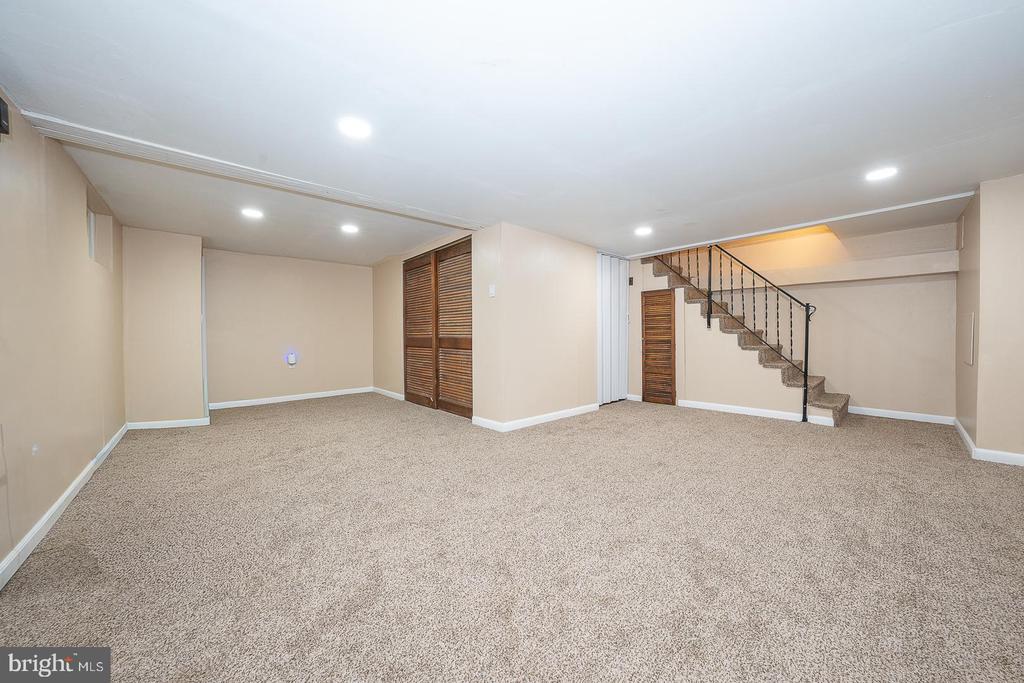 150 West Ave