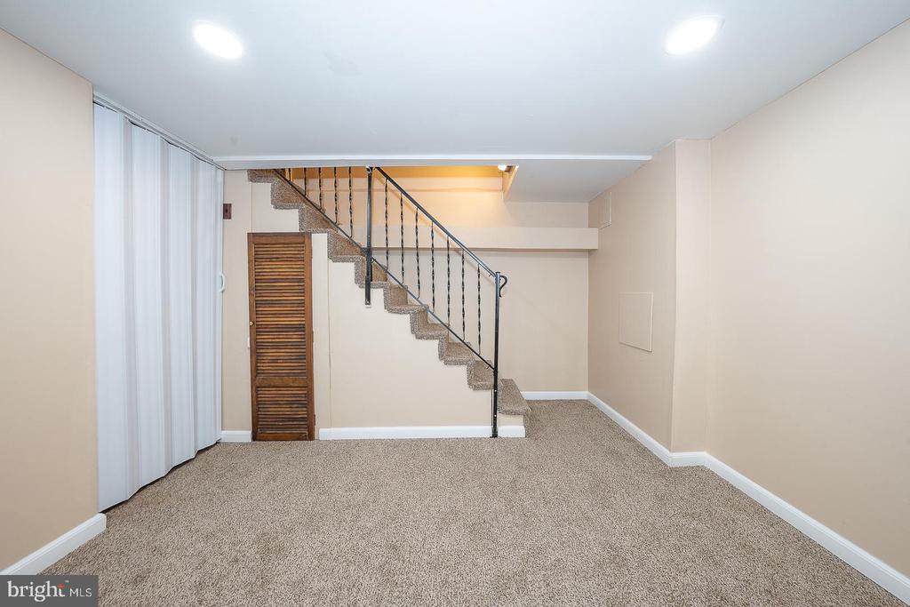 150 West Ave