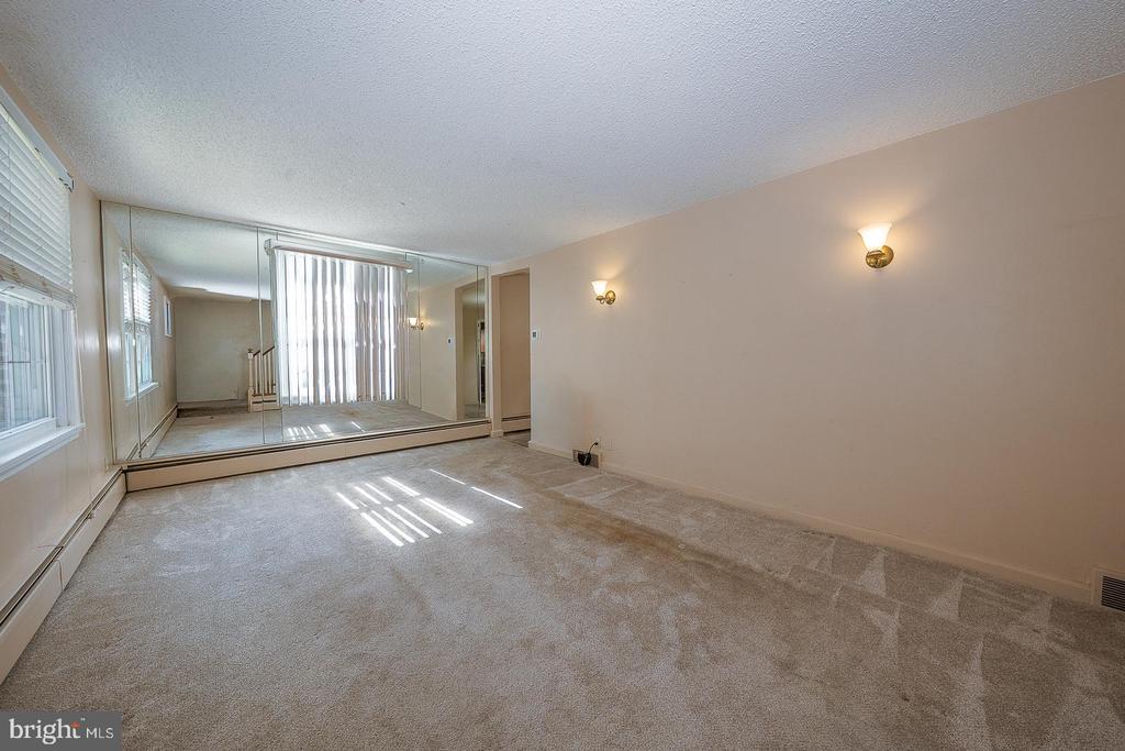 150 West Ave