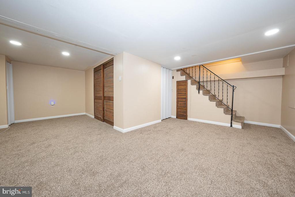 150 West Ave