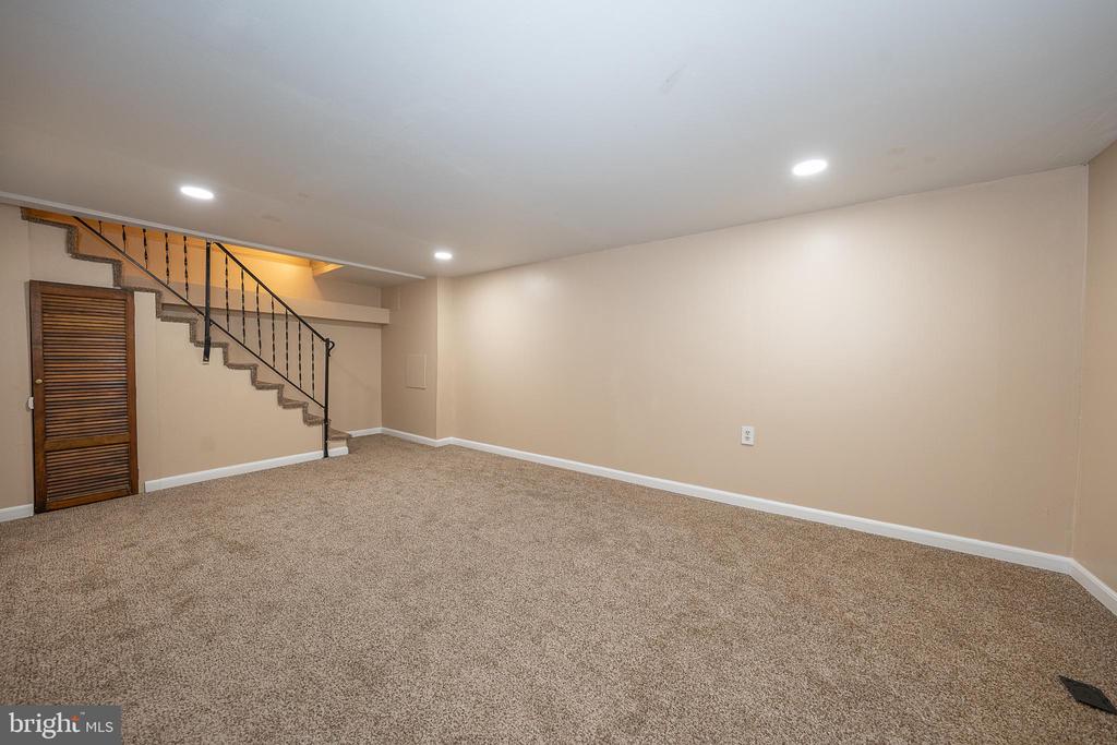 150 West Ave