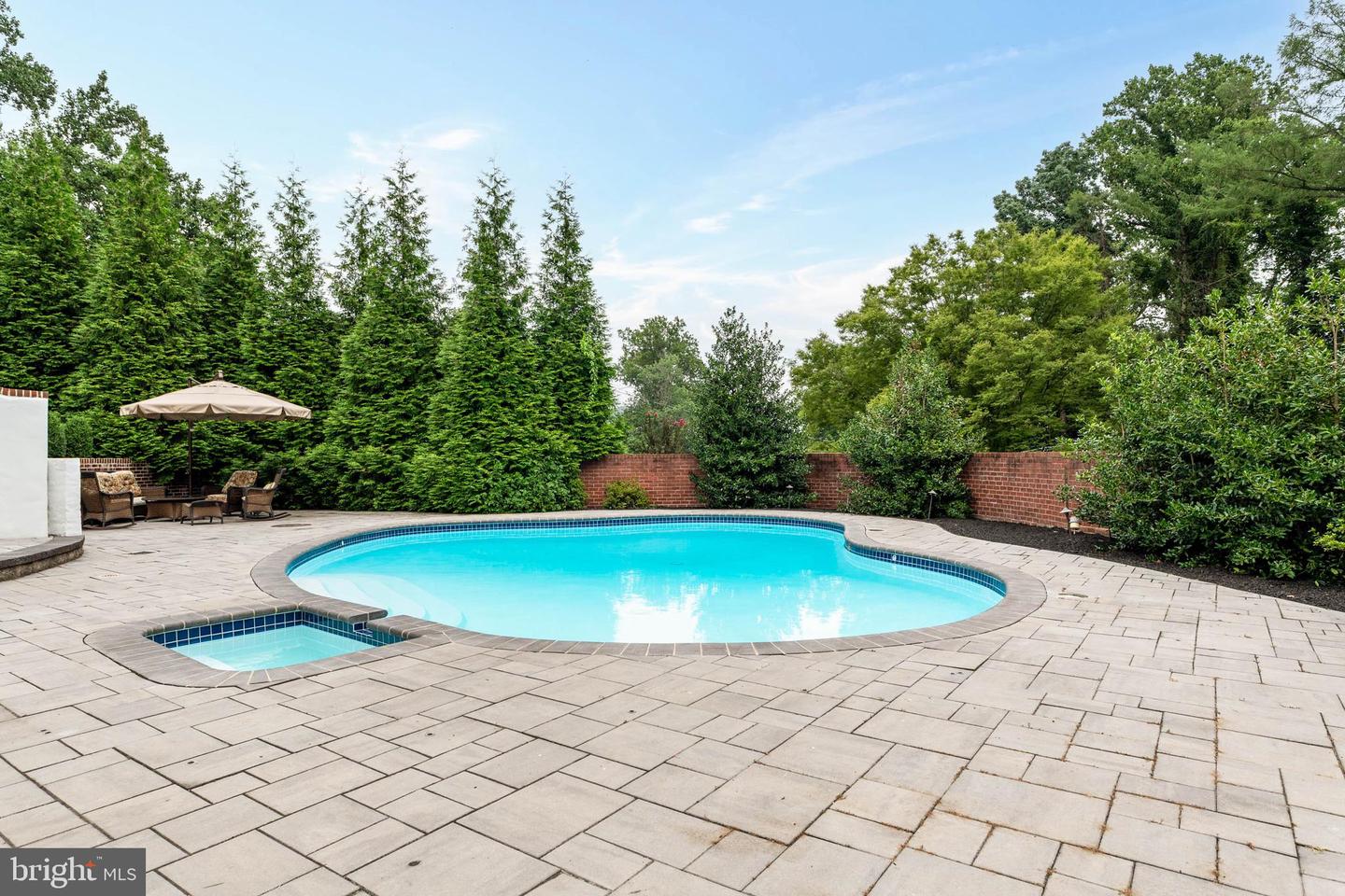 1600 Flat Rock Rd