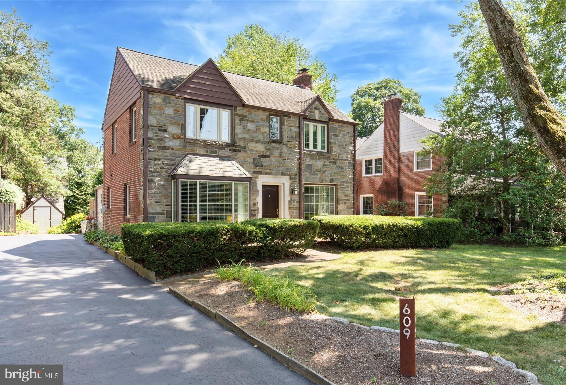 609 Fariston Dr