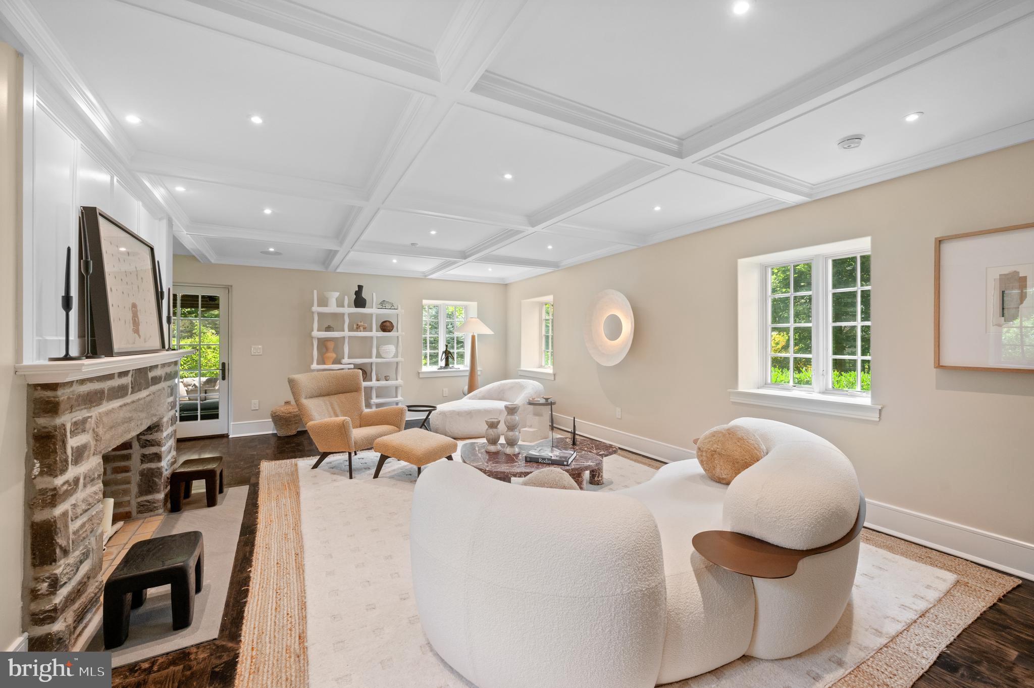 135 FISHERS ROAD