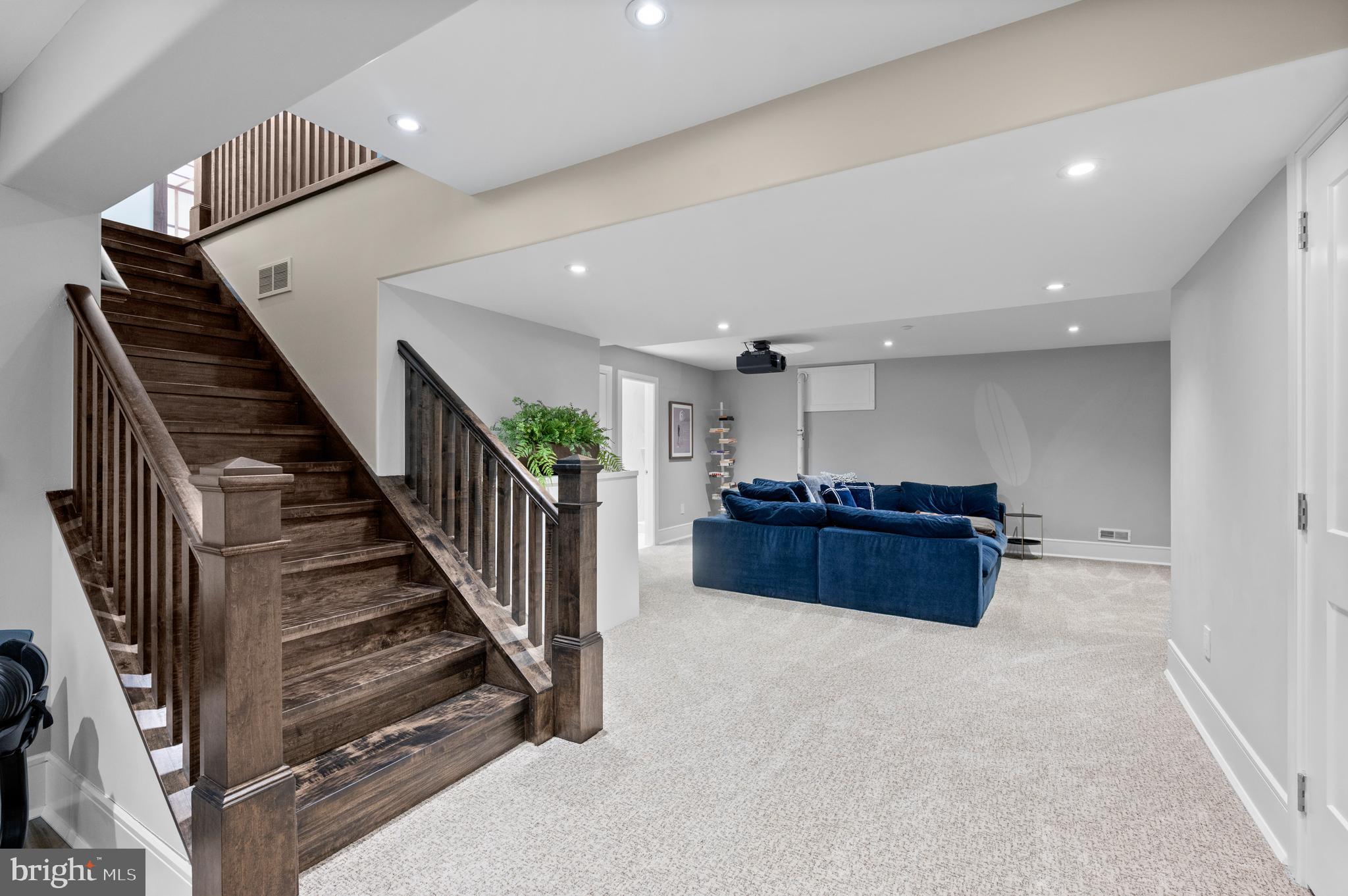 135 FISHERS ROAD