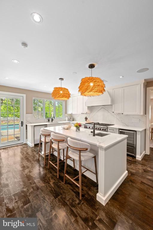 135 FISHERS ROAD