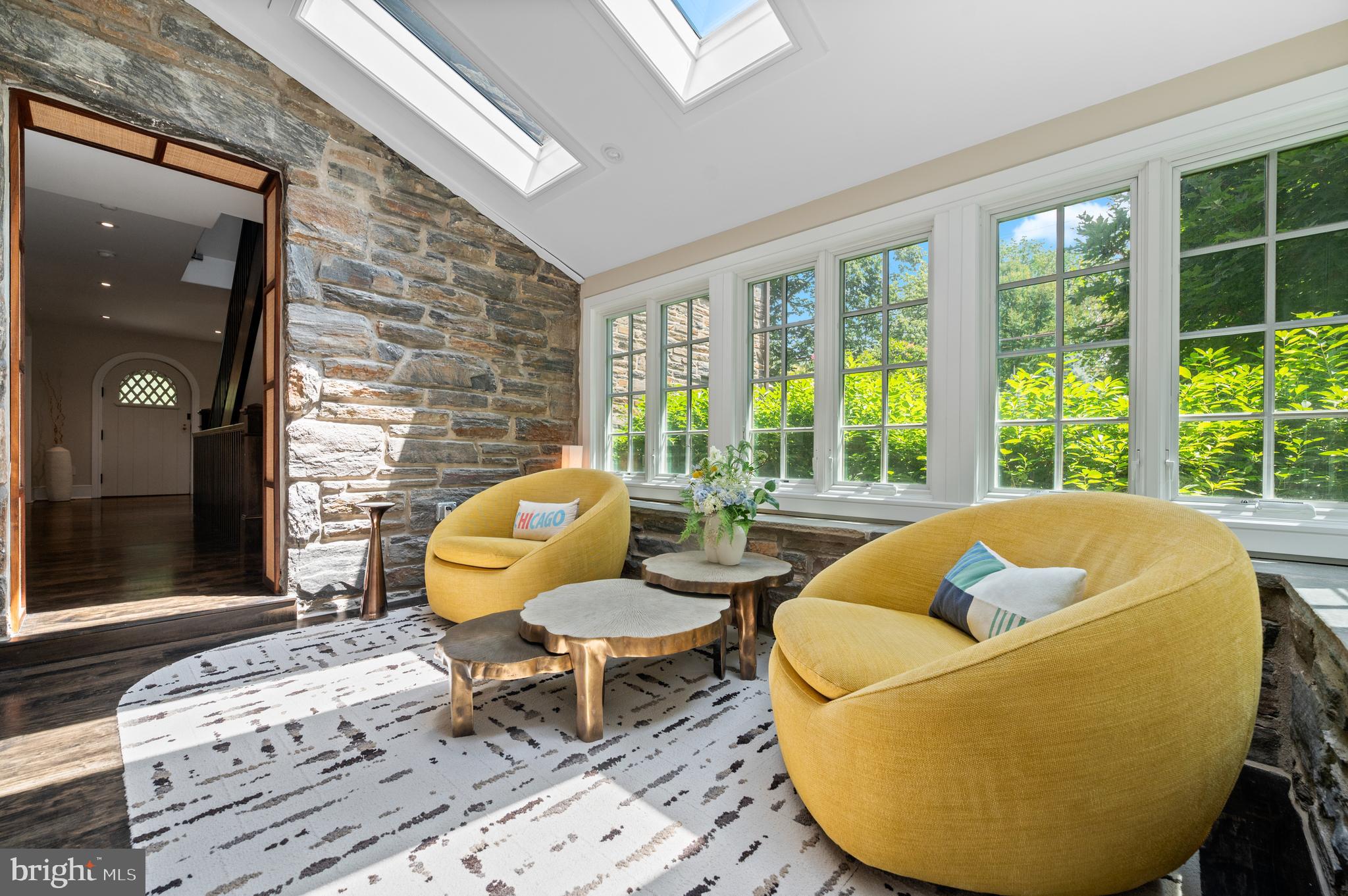 135 FISHERS ROAD