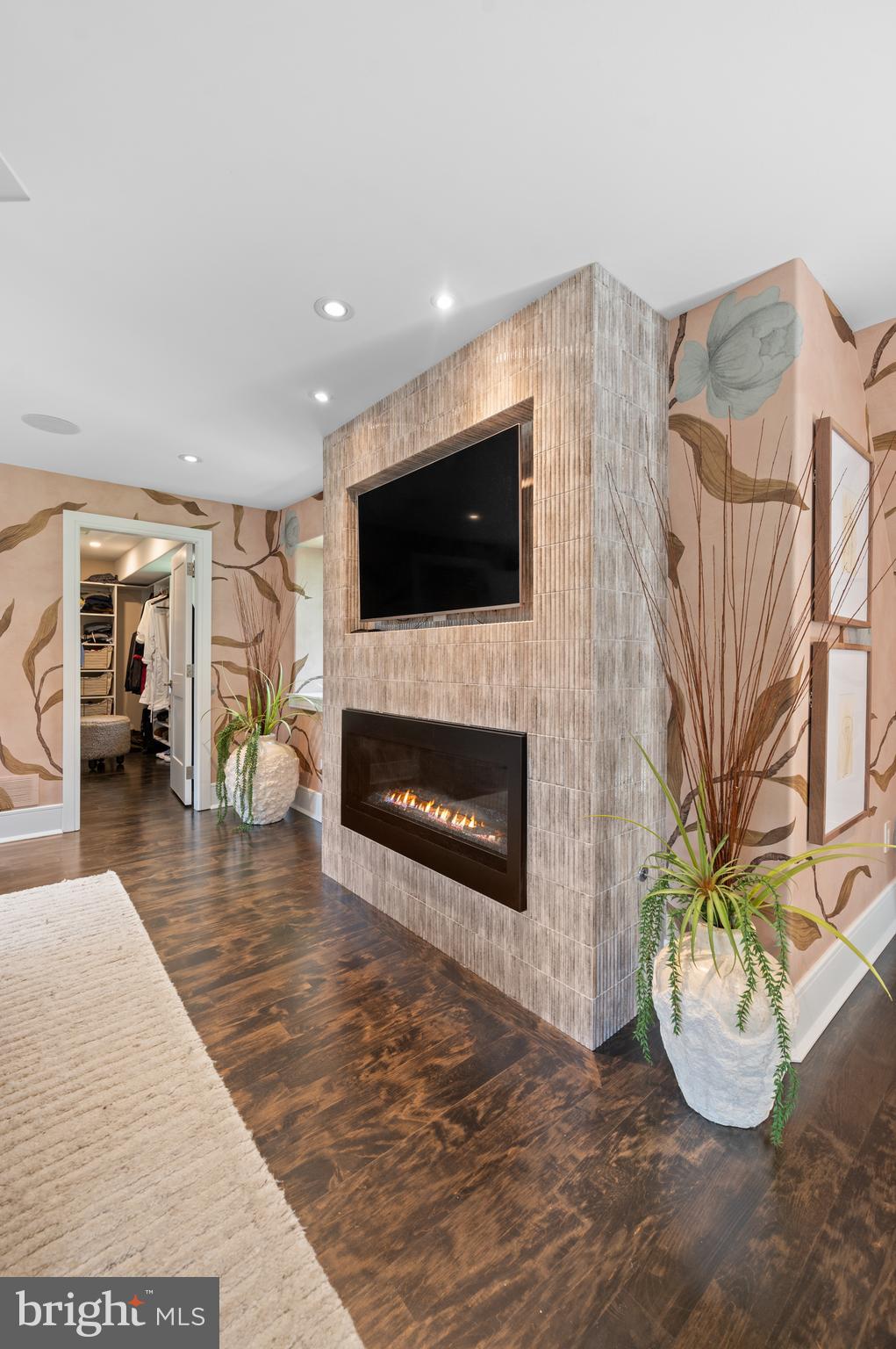 135 FISHERS ROAD
