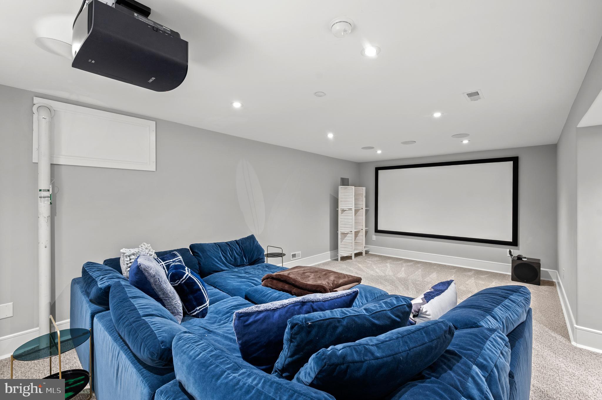 135 FISHERS ROAD