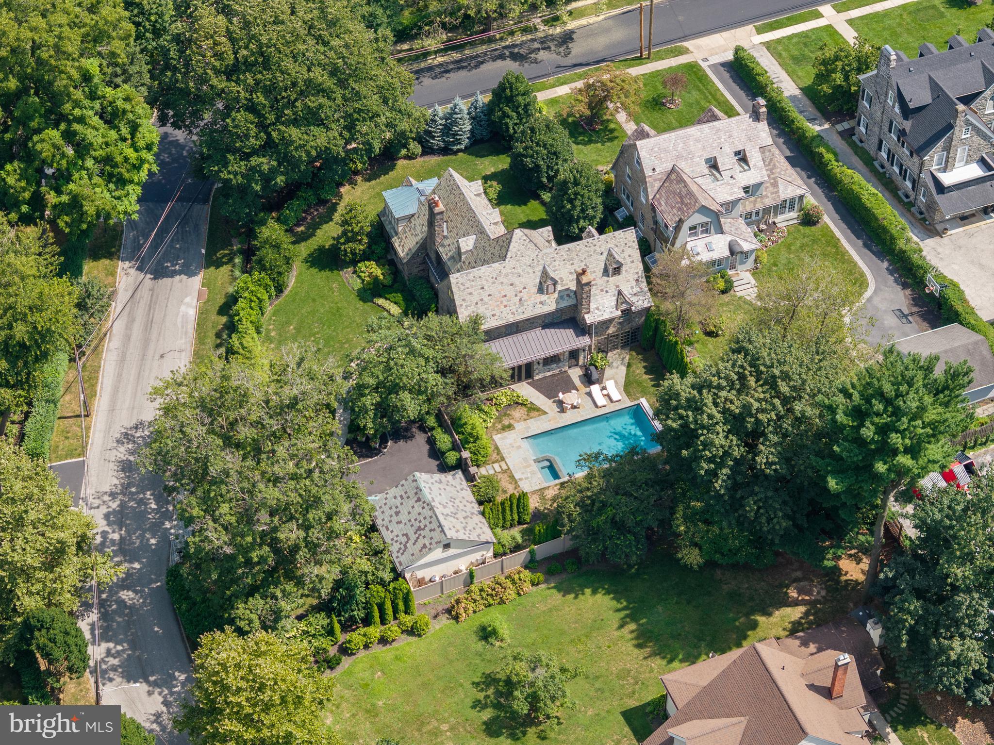 135 FISHERS ROAD