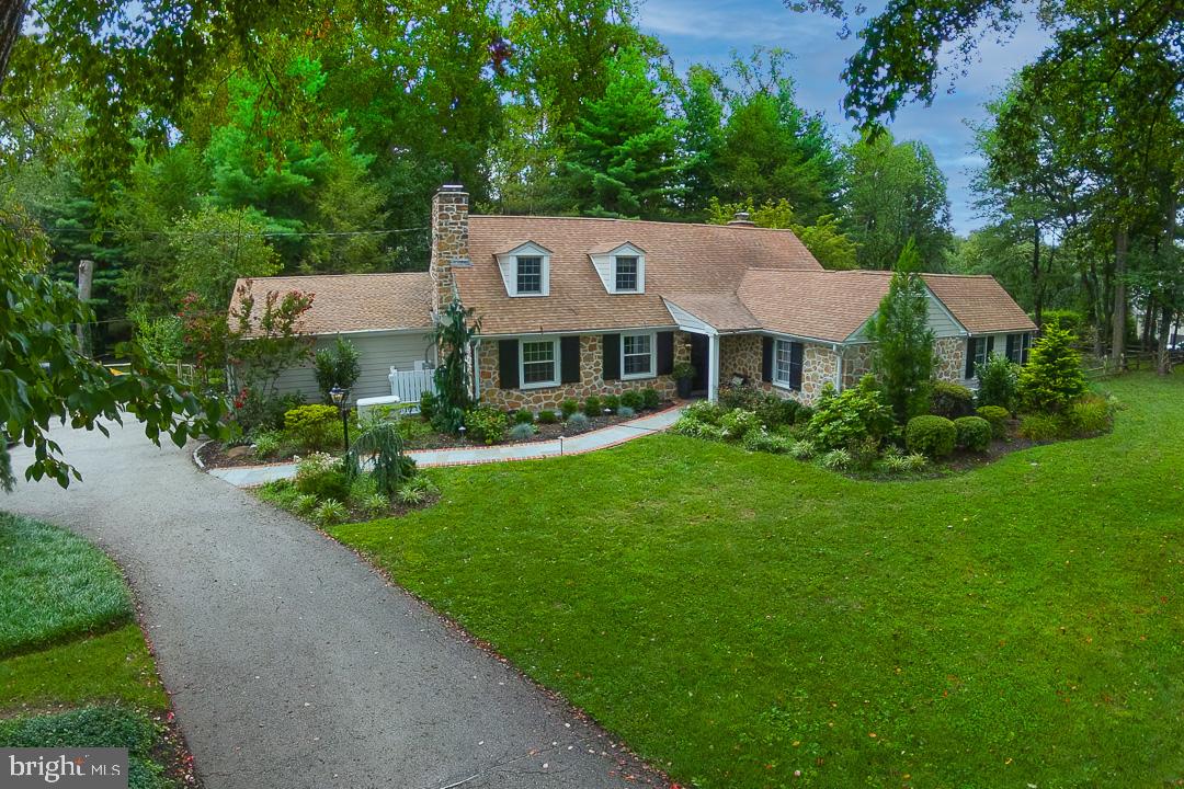 1119 WAVERLY ROAD