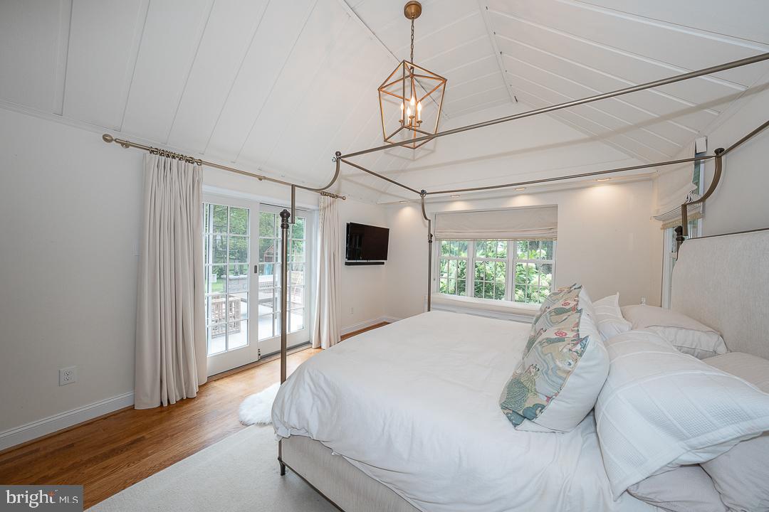 1119 WAVERLY ROAD