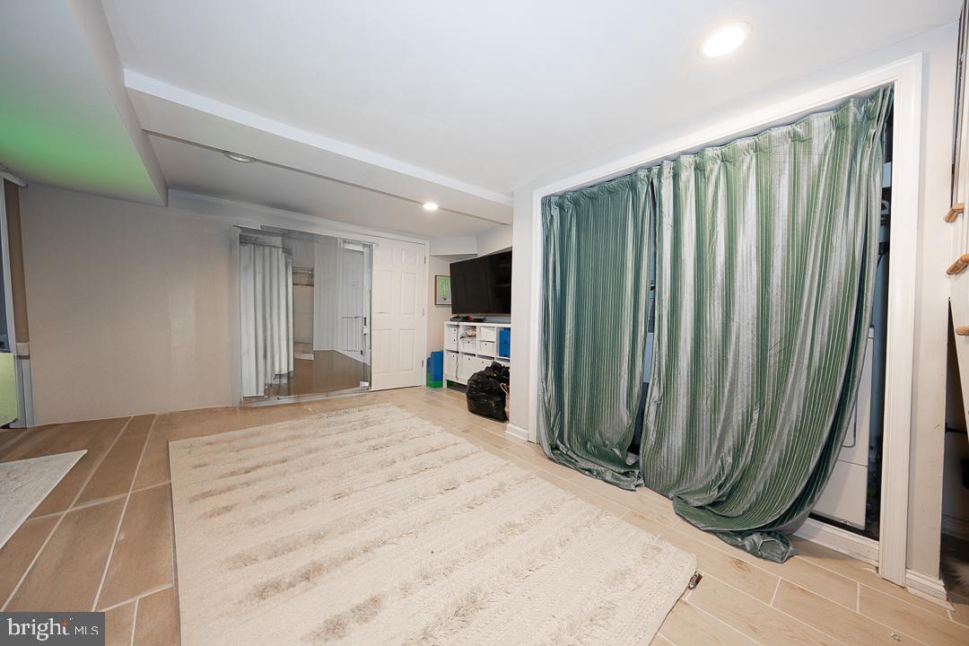 1119 WAVERLY ROAD