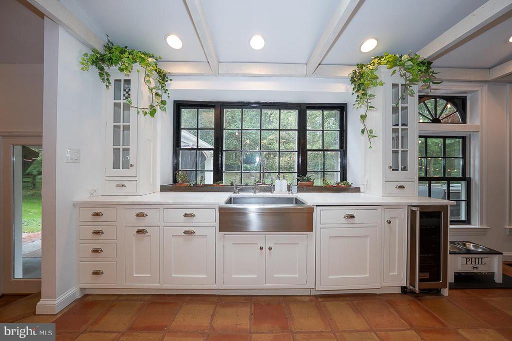 1119 WAVERLY ROAD