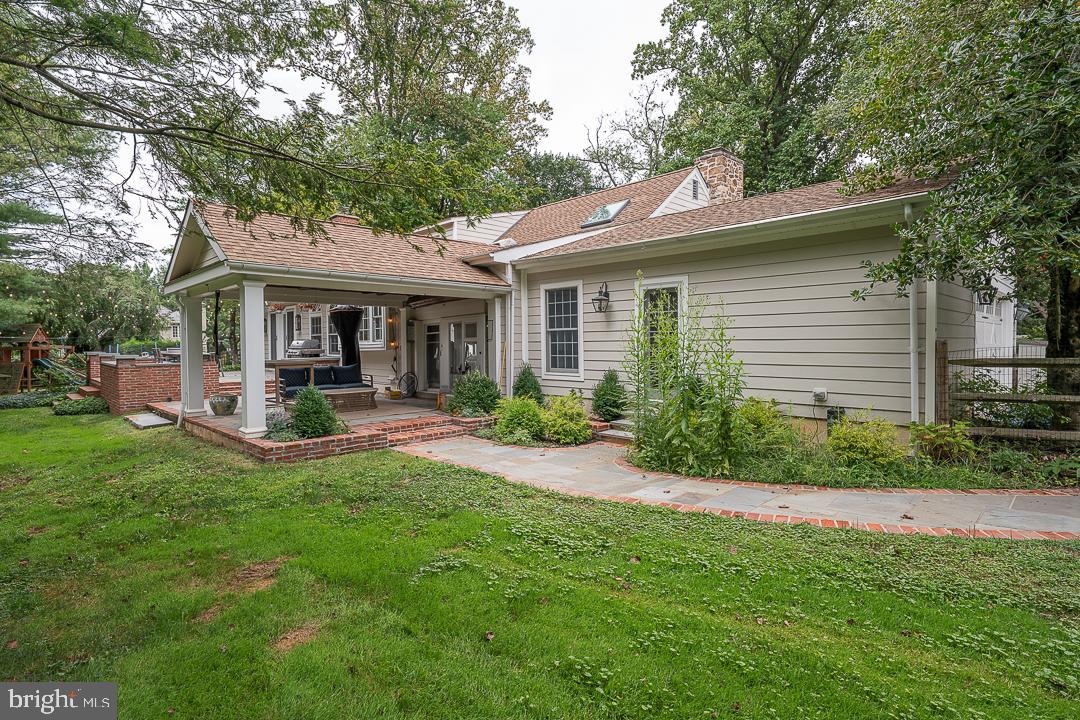 1119 WAVERLY ROAD