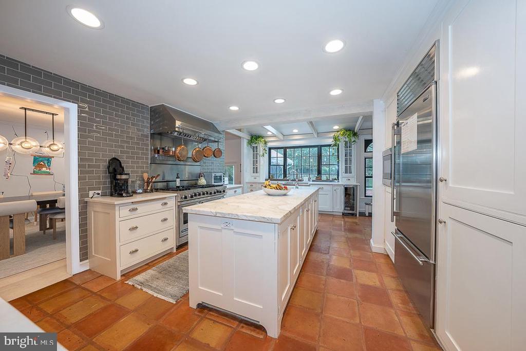 1119 WAVERLY ROAD