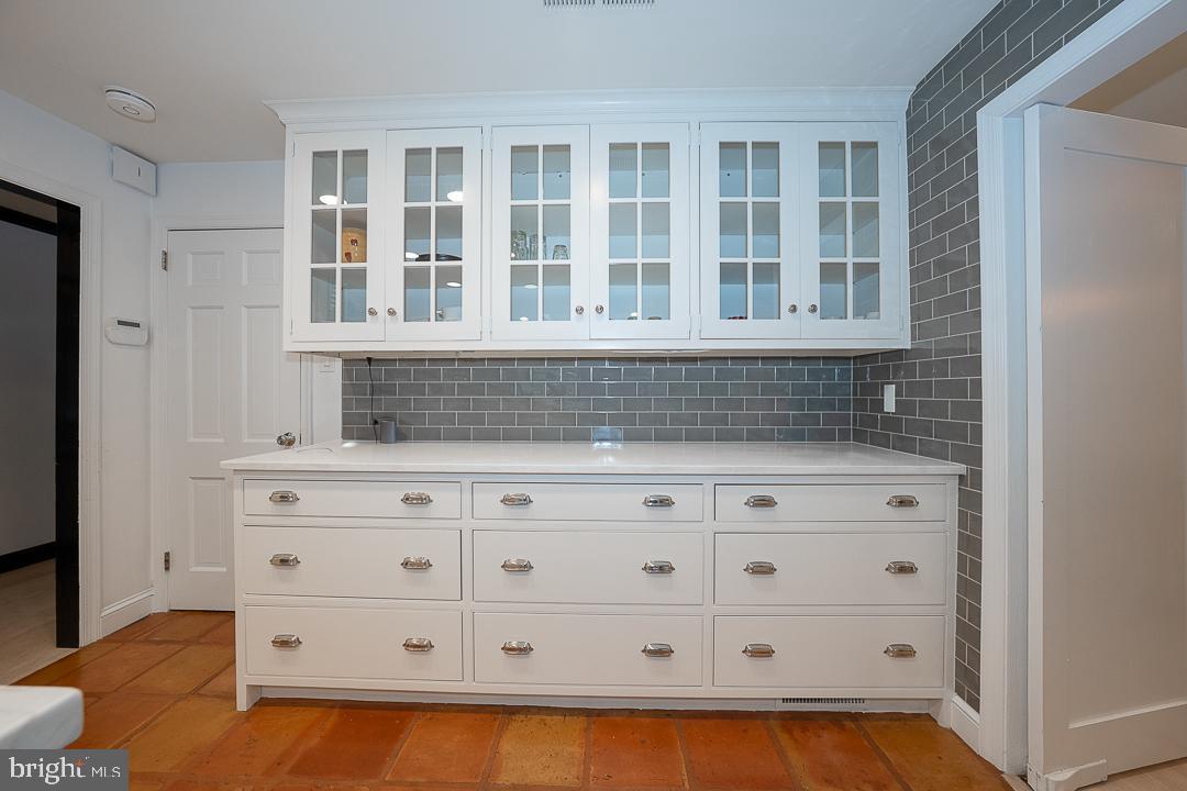 1119 WAVERLY ROAD