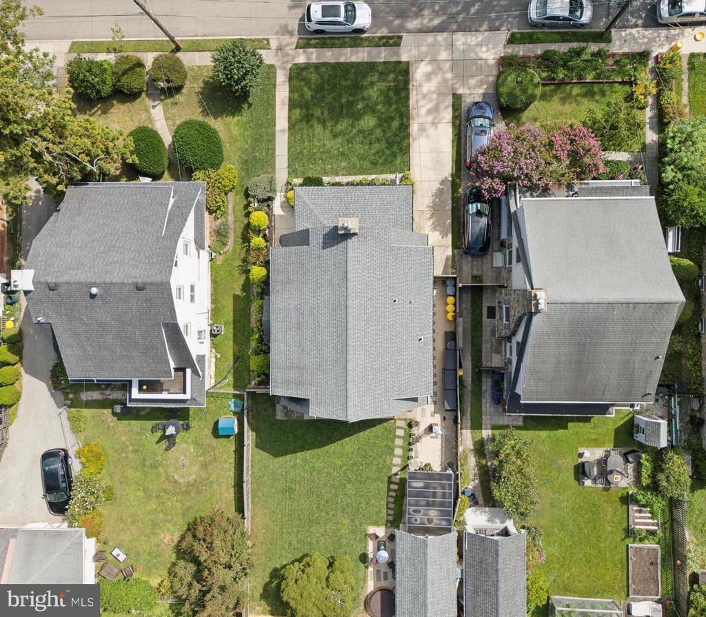 9 WOODSIDE AVENUE