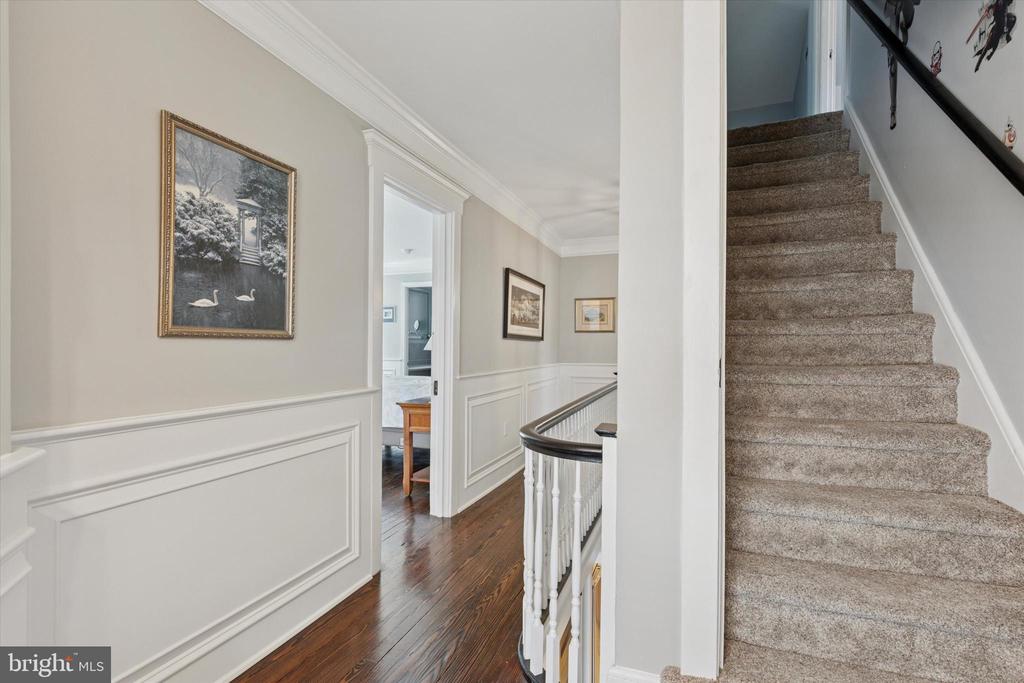 9 WOODSIDE AVENUE