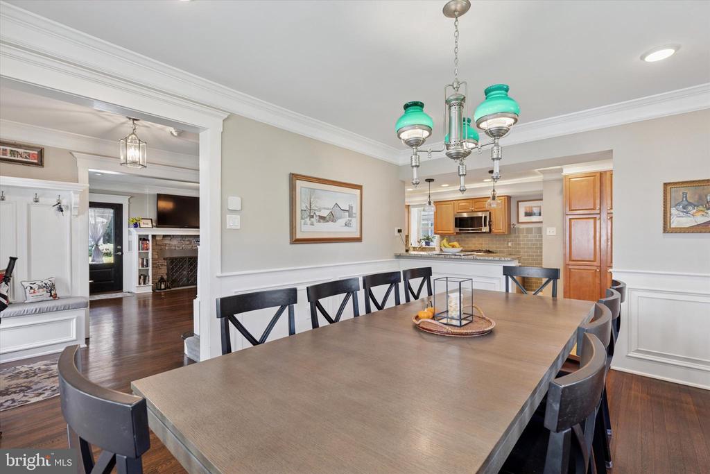 9 WOODSIDE AVENUE