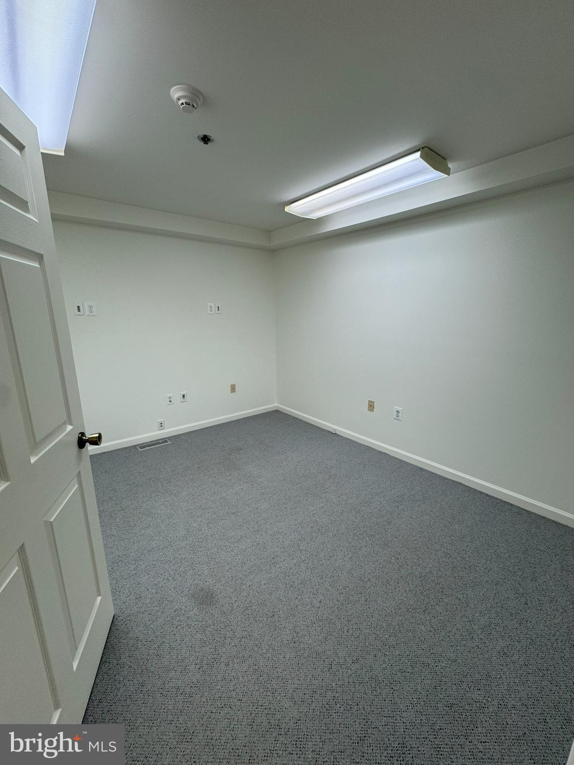 100 W 3RD AVENUE 100