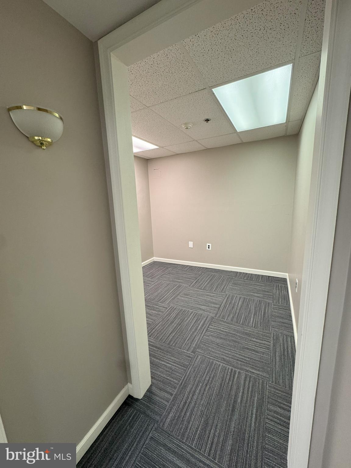 100 W 3RD AVENUE 100