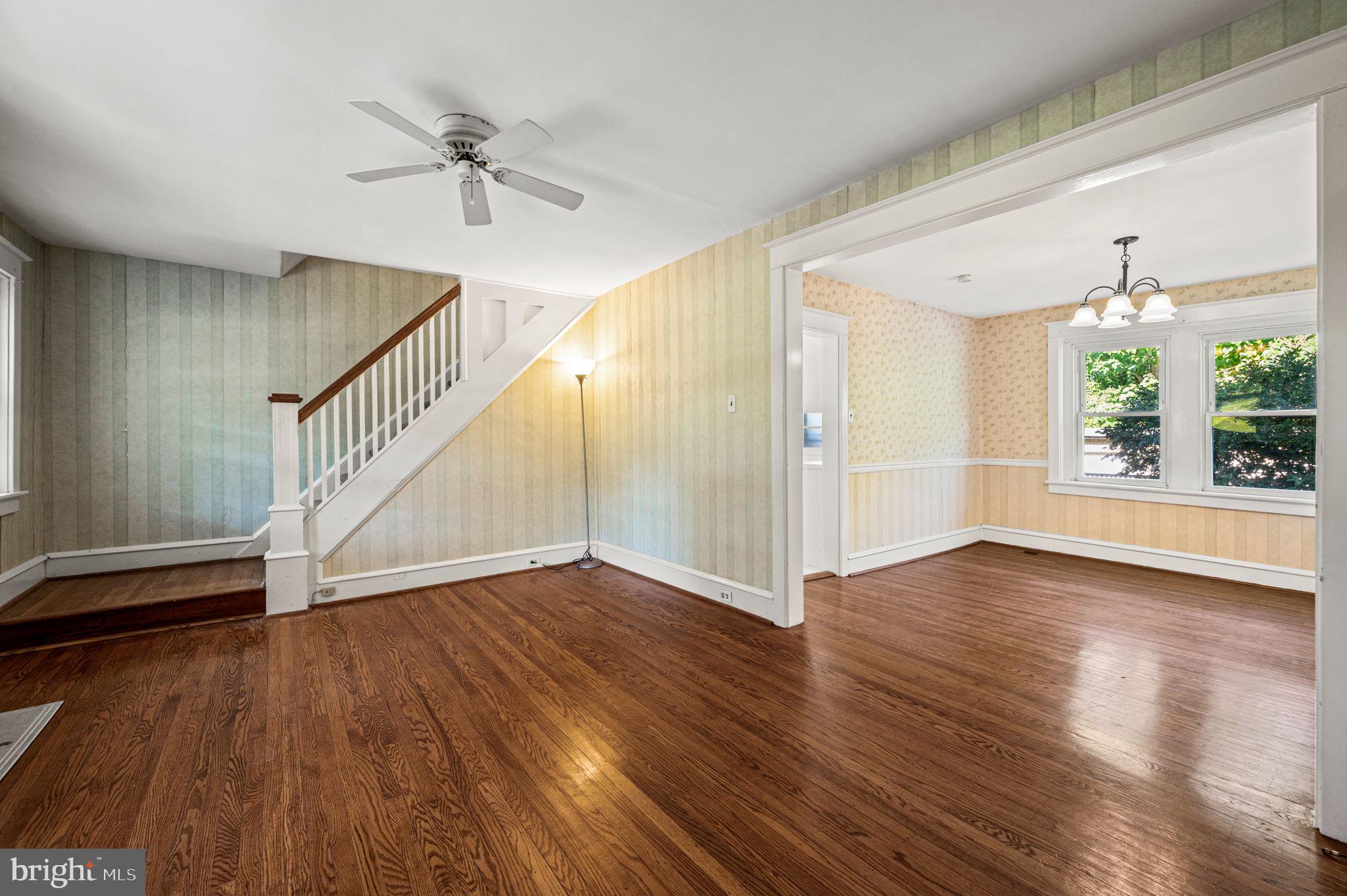229 PARKSIDE LANE