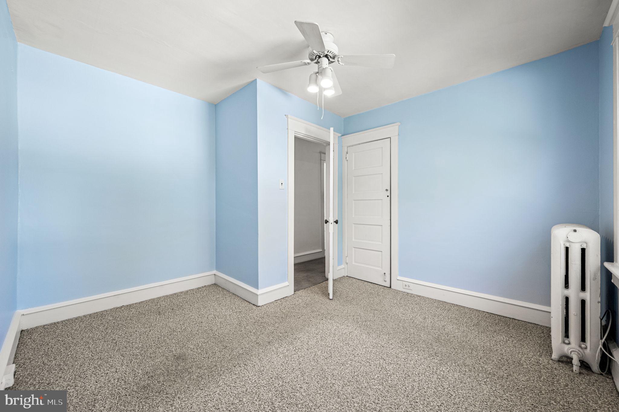 229 PARKSIDE LANE