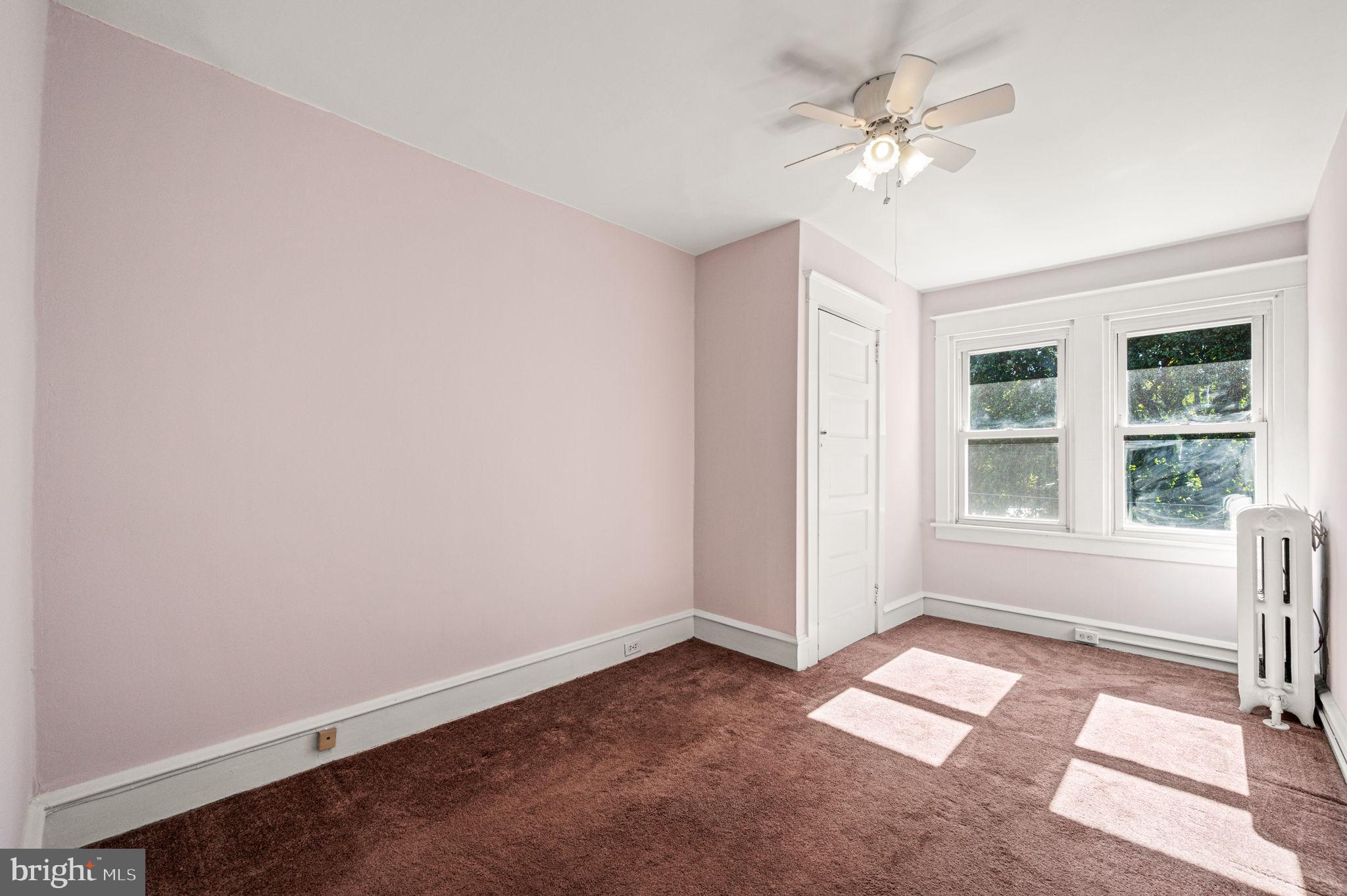 229 PARKSIDE LANE