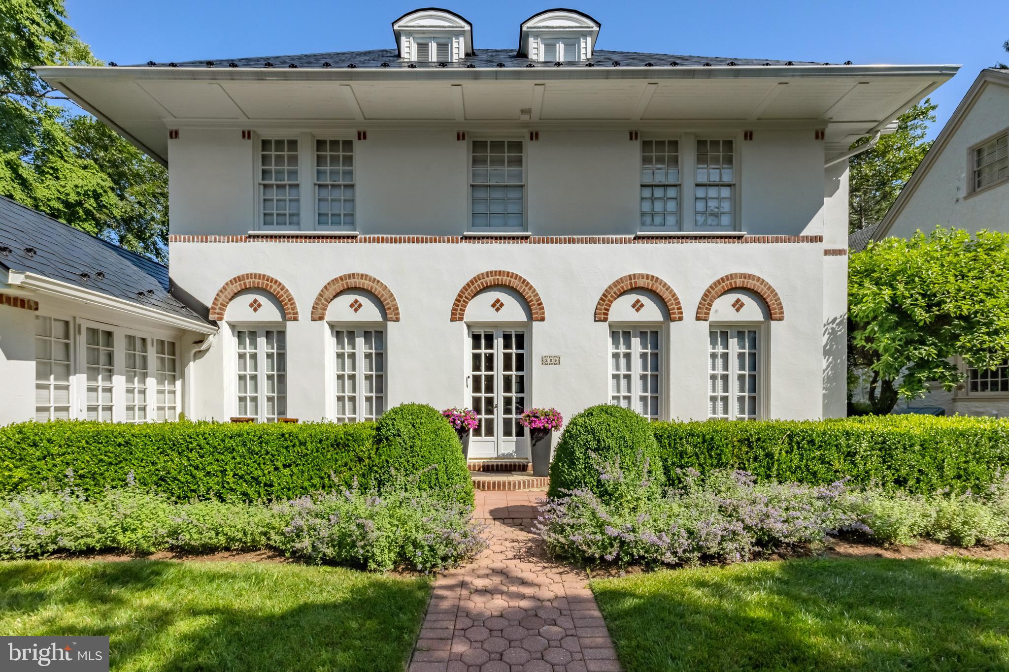 205 ROBERTS ROAD