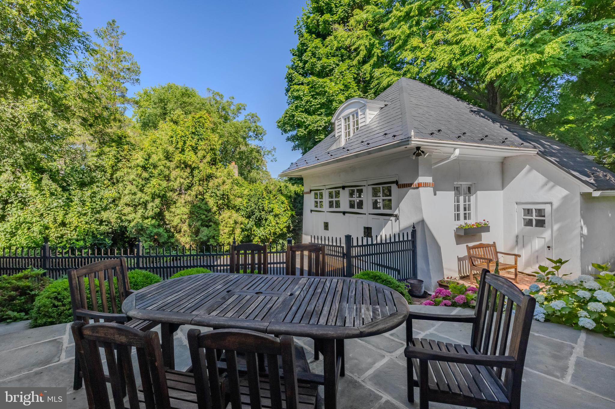 205 ROBERTS ROAD