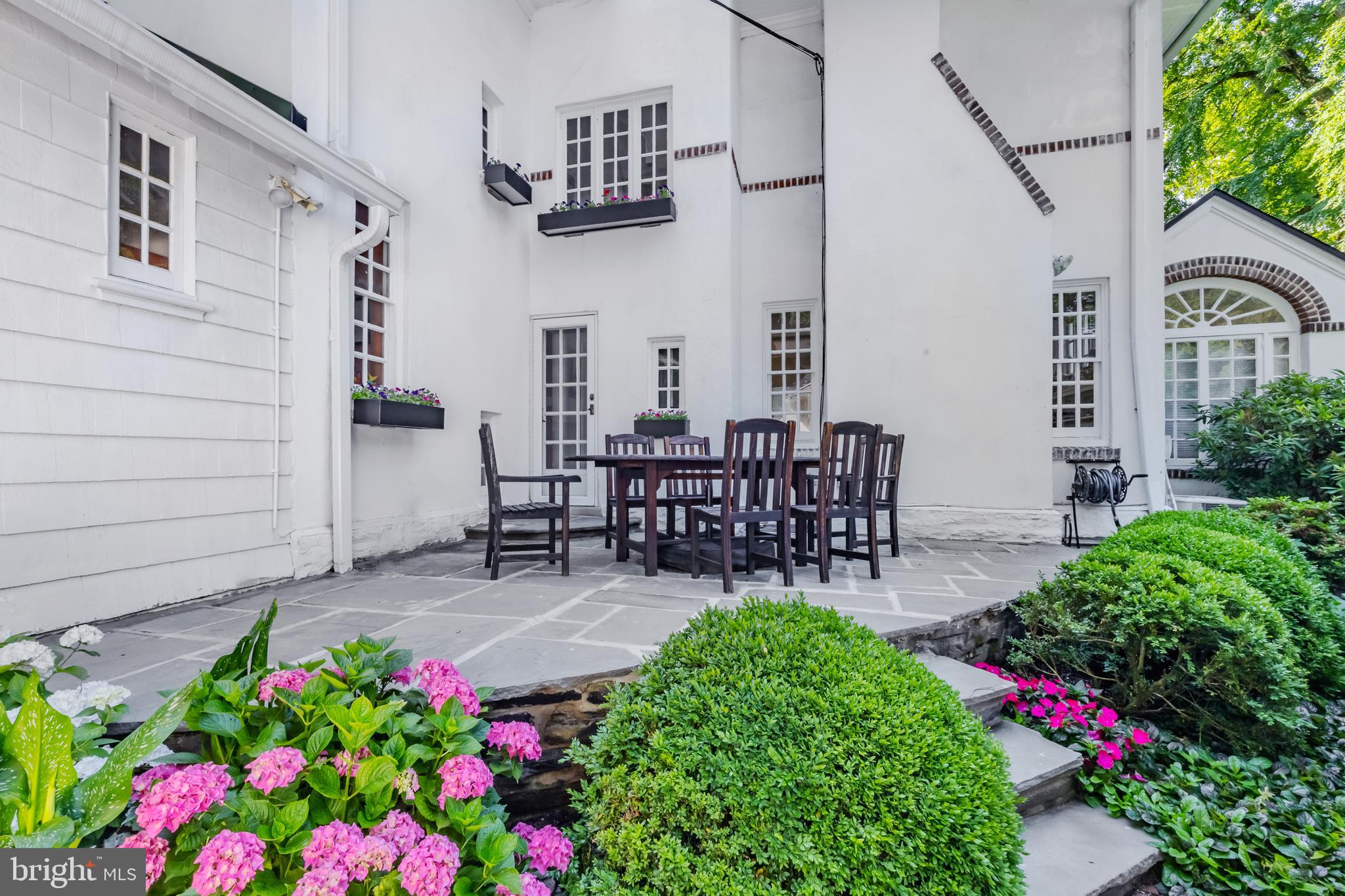 205 ROBERTS ROAD