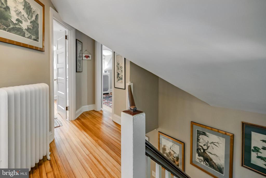 205 ROBERTS ROAD
