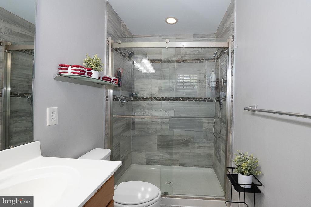 121 OLD CEDARBROOK ROAD 24