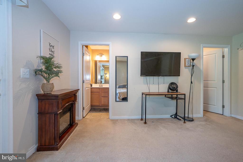 121 OLD CEDARBROOK ROAD 24