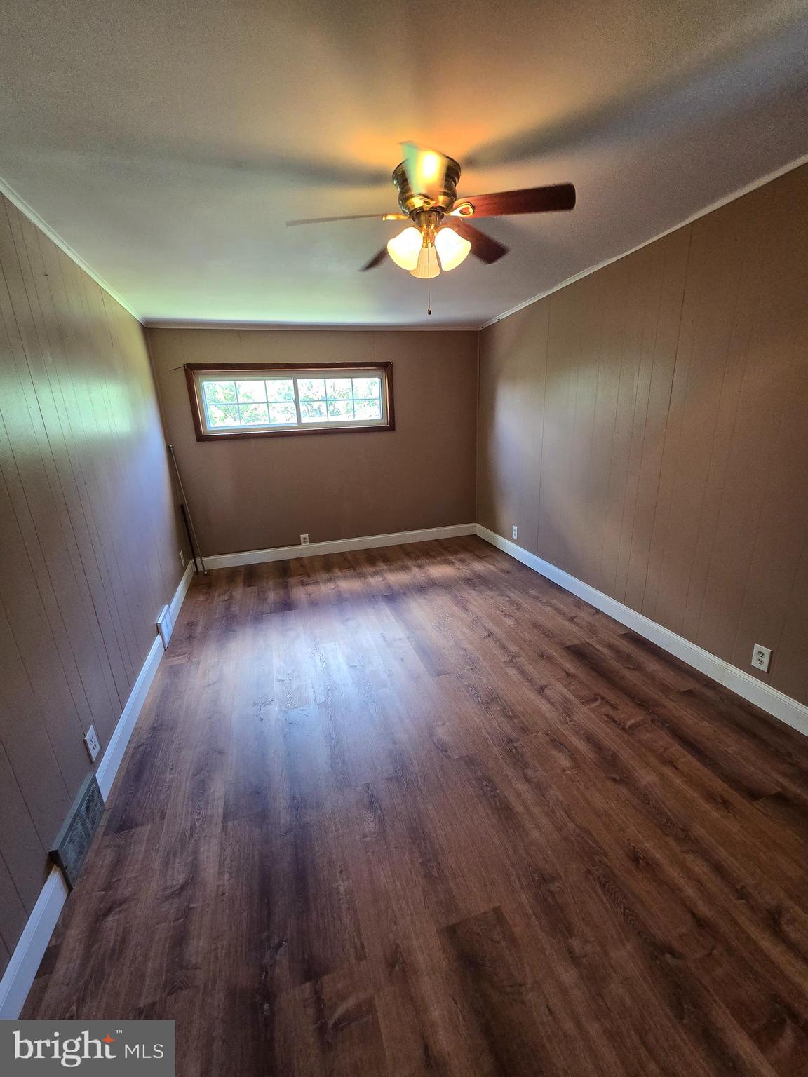 1558 EDGEWOOD AVENUE