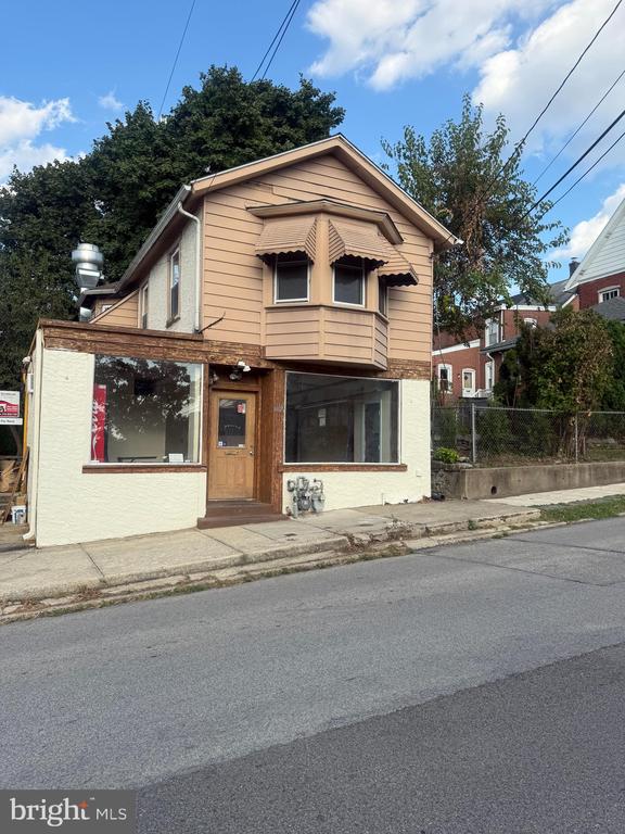 107 E COUNTY LINE ROAD 1