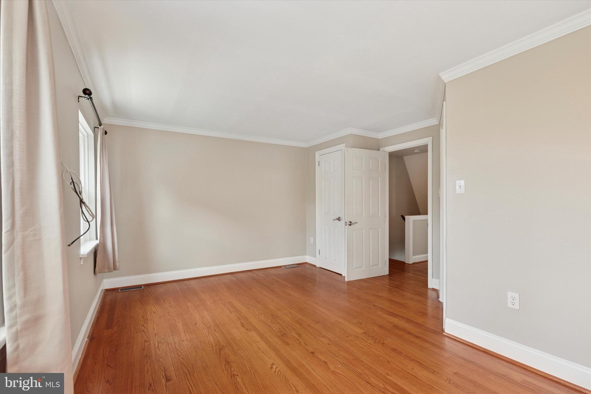 220 CEDAR AVENUE