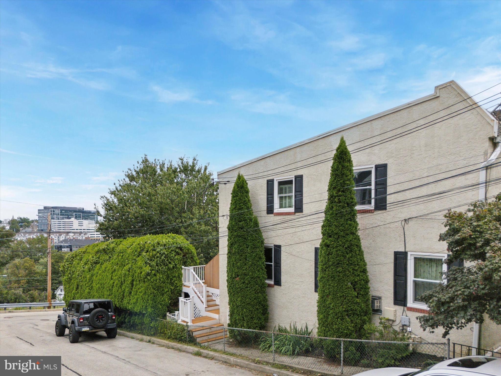 220 CEDAR AVENUE