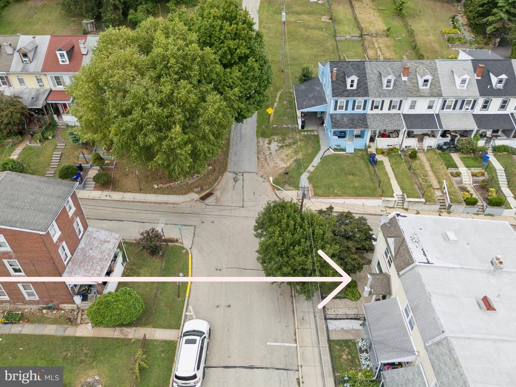 220 CEDAR AVENUE